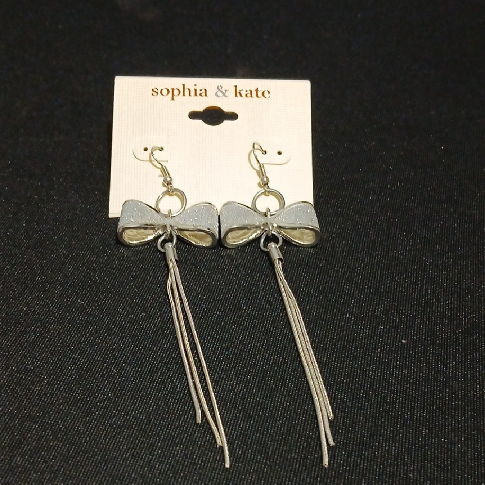 Silver Bow Earrings - Picture 5 of 5